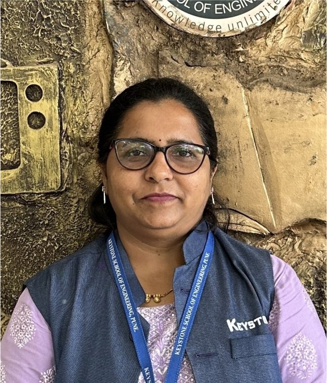 Dr. Veena Kadam